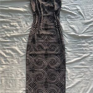 Forever 21 Black and White Swirl Midi Dress
